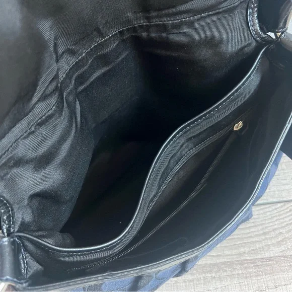 Coach Soho Shoulder Bag - Picture 9 of 11